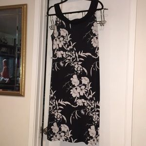 Black and white floral size Large